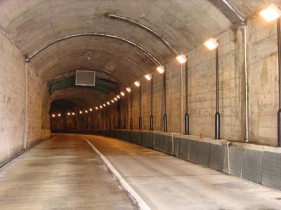 induction tunnel light