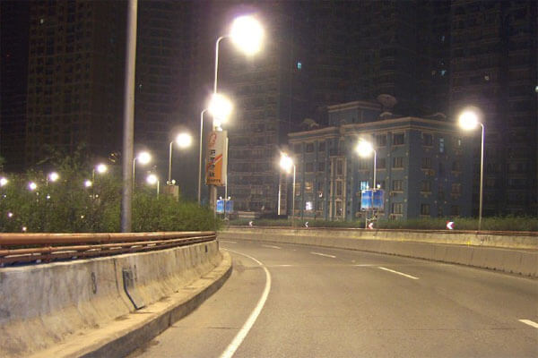 round street light
